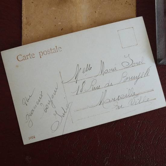 フランスアンティーク リボンのフォトフレーム オルモル装飾とベベルガラス ポストカード付き