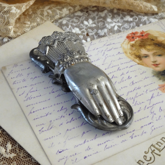 フランスアンティーク 20世紀初頭 貴婦人の手 小さなクリップ 9cm 