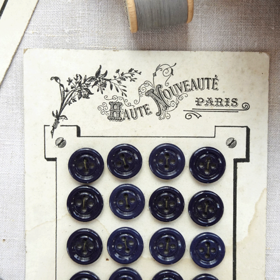 フランスアンティーク 濃紺色のガラスボタンシート 24個 HAUTE NOUVEAUTÉ DE PARIS
