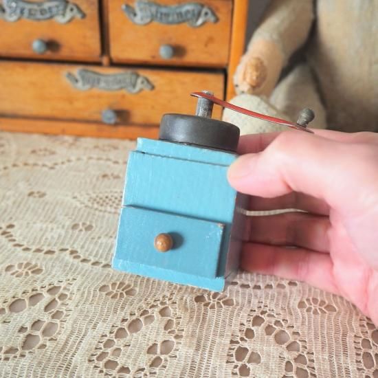 アンティーク ドイツ ミニチュアコーヒーミル ままごと 大型ドール