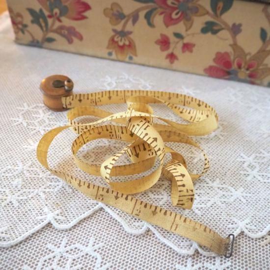 アンティーク 巻き尺 | イギリスアンティーク 柘植（ツゲ）の