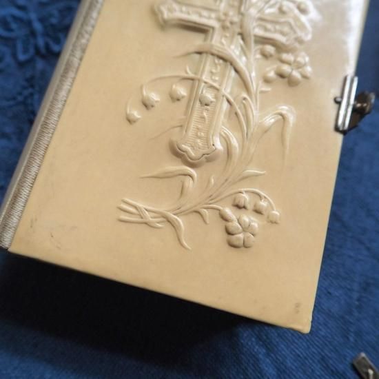 19世紀フランスの聖書祈祷書 フランス アンティーク 1900年代 革表紙 聖書 祈祷書 クロス