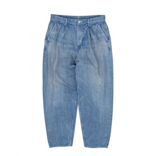 Graphpaper-Selvage Denim Two Tuck Tapered Pants<img class='new_mark_img2' src='https://img.shop-pro.jp/img/new/icons13.gif' style='border:none;display:inline;margin:0px;padding:0px;width:auto;' />