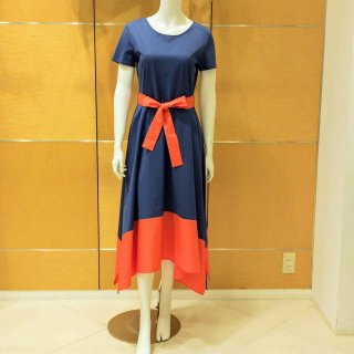 <img class='new_mark_img1' src='https://img.shop-pro.jp/img/new/icons13.gif' style='border:none;display:inline;margin:0px;padding:0px;width:auto;' />【WEEKEND MaxMara】バイカラーワンピース