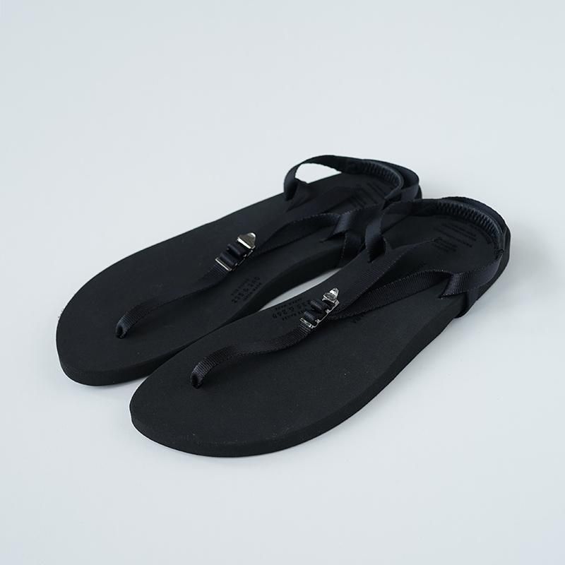 BEAUTIFUL SHOES】BAREFOOT SANDALS(THICK SOLE) BLACK - THIRTY 