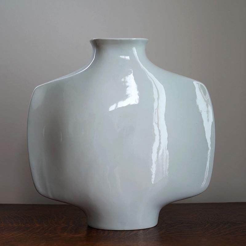 Vase Porcelaine Virebent by Yves Mohy / France / 70s Vase Porcelaine Virebent by Yves Mohy / France / 70s