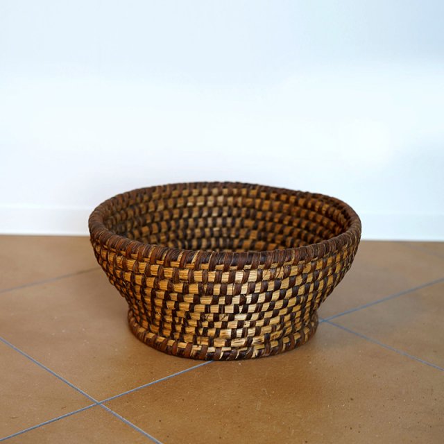 French Old Basket on Strow&Rattan / Small Bowl / 60s
