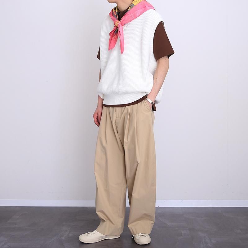 【50％OFF】【bukht ブフト】SCHOOL BIGGEST V-VEST WHITE - THIRTY' THIRTY' STORE