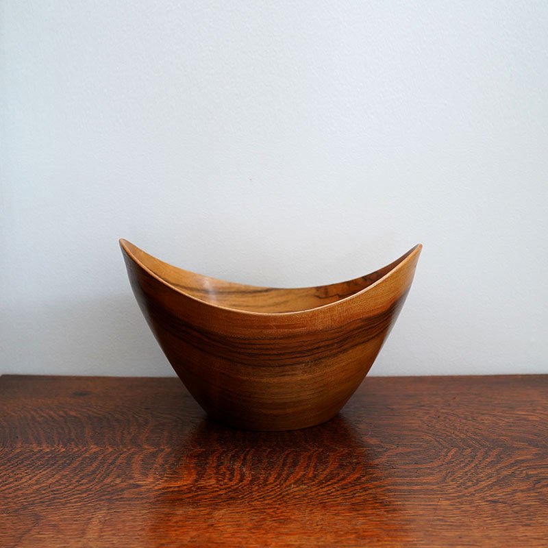 Edge Oval Wood Bowl / Germany / 1960s - THIRTY' THIRTY' STORE