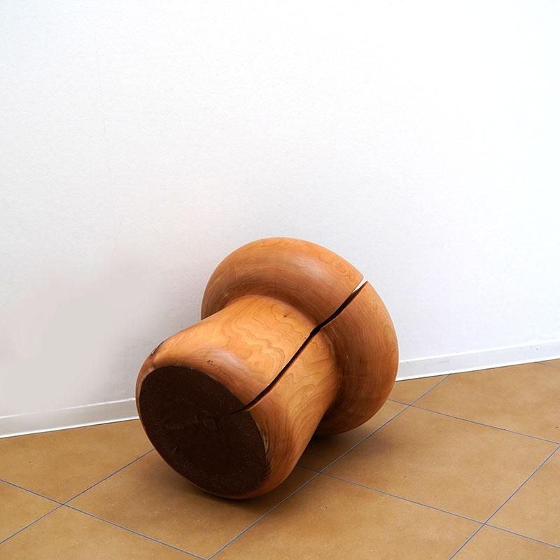 Walnut tree Turned Stool / Shoji Morinaga / Contemporary Walnut tree Turned Stool / Shoji Morinaga / Contemporary