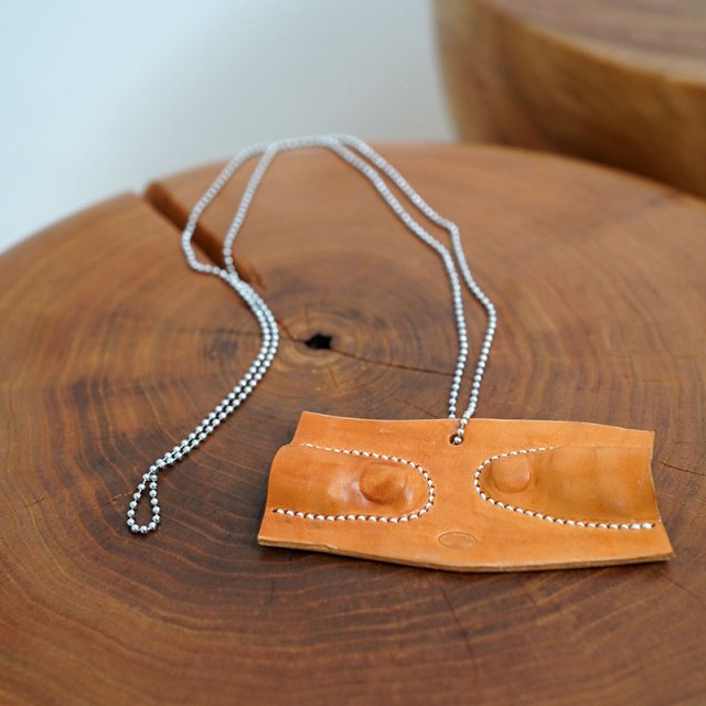 【THE BACKWARD VENDOR】LEATHER THIMBLE / Vegetable tanned leather, with metal chain