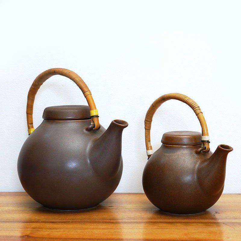 ARABIA / ‘GA3’ Tea Pot / Mud Brown / 1950s-60s / Finland / Ulla Procope -  THIRTY' THIRTY' STORE