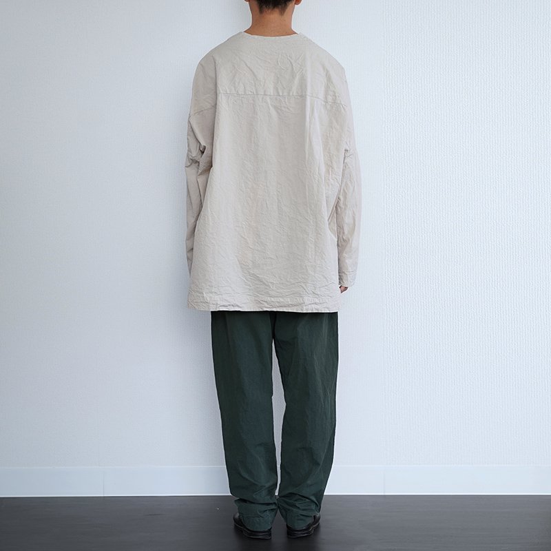 CASEY CASEY ケイシーケイシー】VEE TOP IVORY - THIRTY' THIRTY' STORE