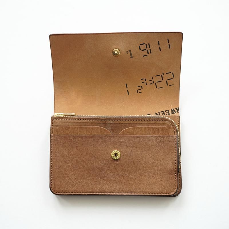 forme フォルメ】Hand wallet combi Cordovan Cigar - THIRTY forme フォルメ】Hand wallet combi Cordovan Cigar - THIRTY