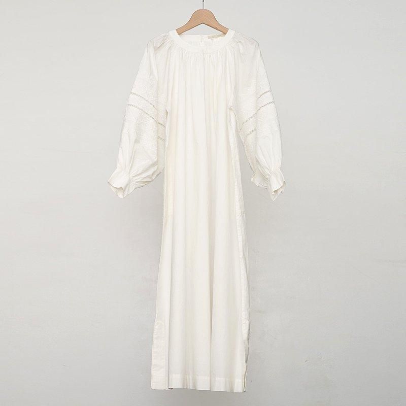 ne Quittez pas ヌキテパ】FINE POPLIN KIKA EMB GATHER DRESS