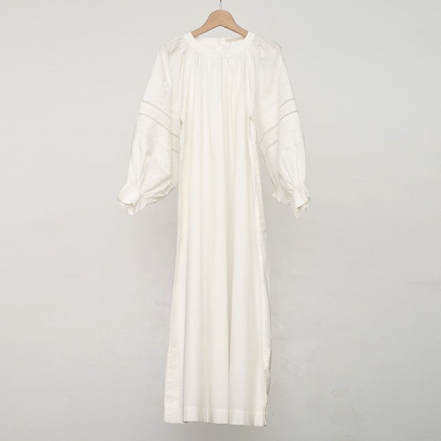2024 S/Sۡne Quittez pas ̥ƥѡFINE POPLIN KIKA EMB GATHER DRESS WHITE