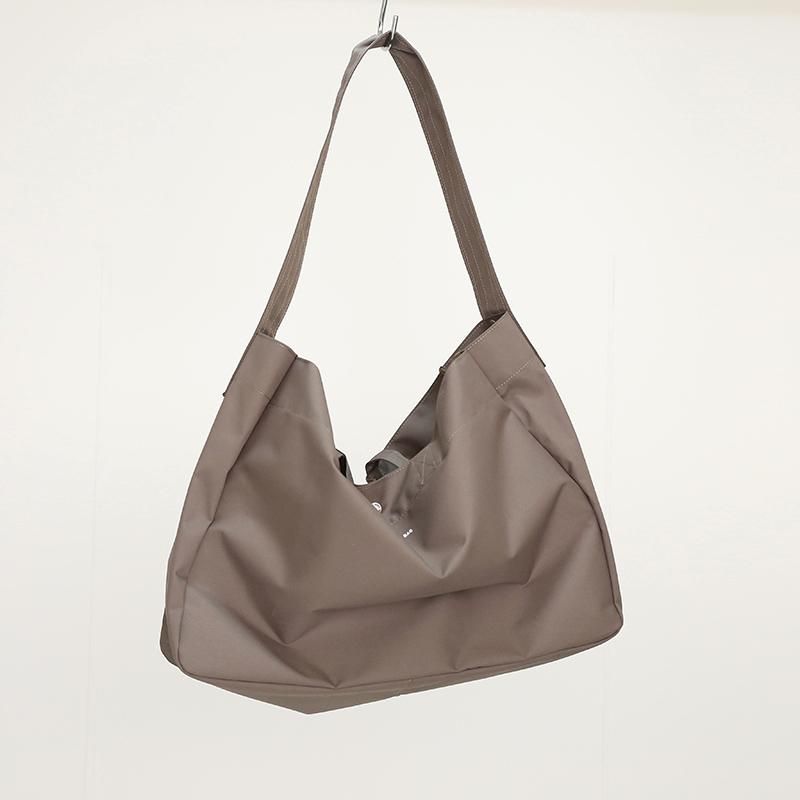 UNIVERSAL PRODUCTS】CORDURA NYLON NEWS BAG BIG BROWN UNIVERSAL PRODUCTS】CORDURA NYLON NEWS BAG BIG BROWN