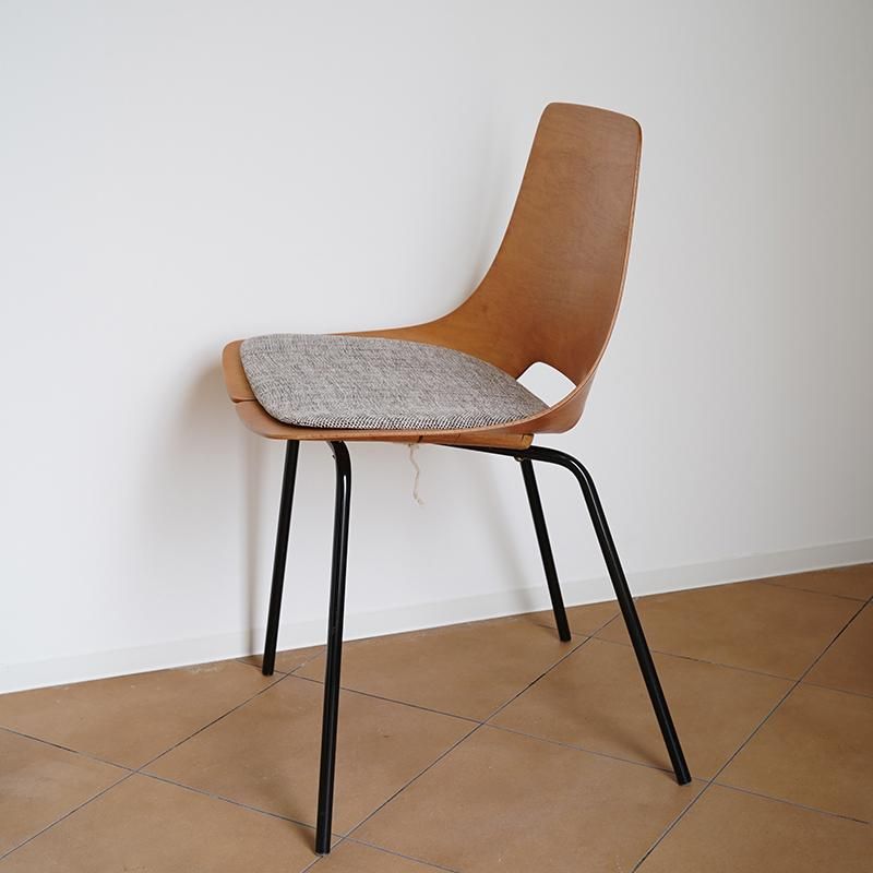 Pierre Guariche Tonneau Chair / 1950s / France - THIRTY Pierre Guariche Tonneau Chair / 1950s / France - THIRTY