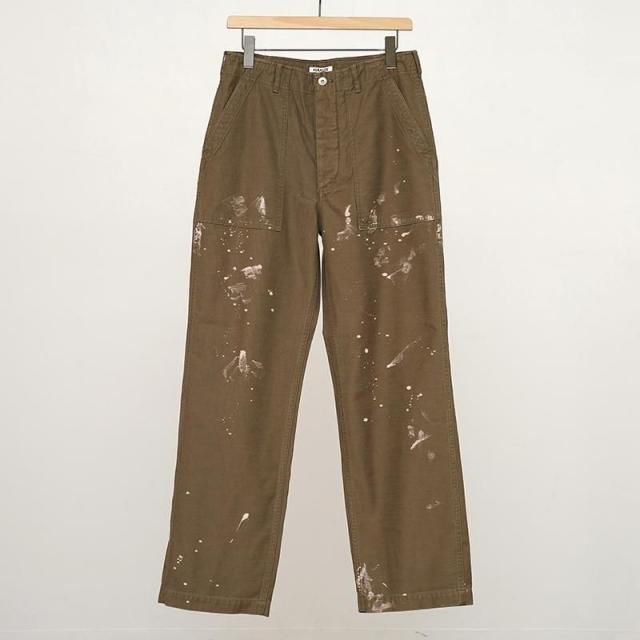 8/30()19:00䳫ϡۡ2025 A/WۡAURALEE ꡼WASHED BAGGY SATIN BLEACHED BAKER PANTS KHAKI BROWN