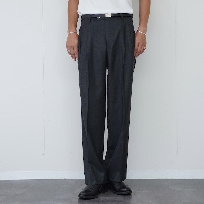 2025 A/W】【AURALEE オーラリー】SUPER LIGHT WOOL TWO-TUCK SLACKS