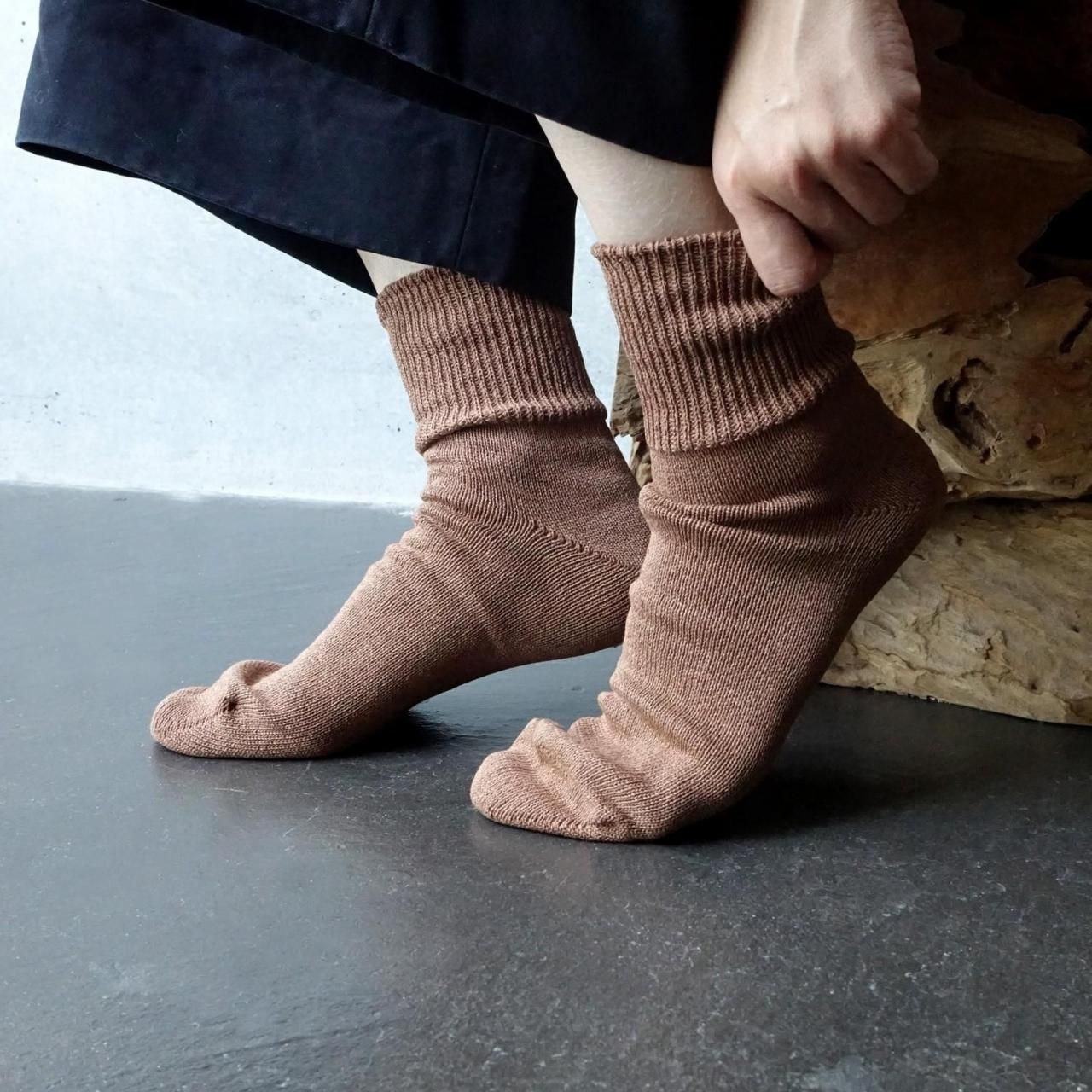 二枚クリスマスソックス　レッド　ベージュ　幸せクローバー　トルコヴィンテージラグ 二枚クリスマスソックス レッド ベージュ 幸せクローバー トルコ