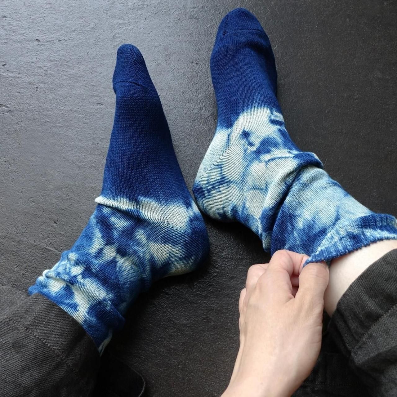天然藍染ソックス | aiamu - 【奈良の靴下】 - SOUKI SOCKS