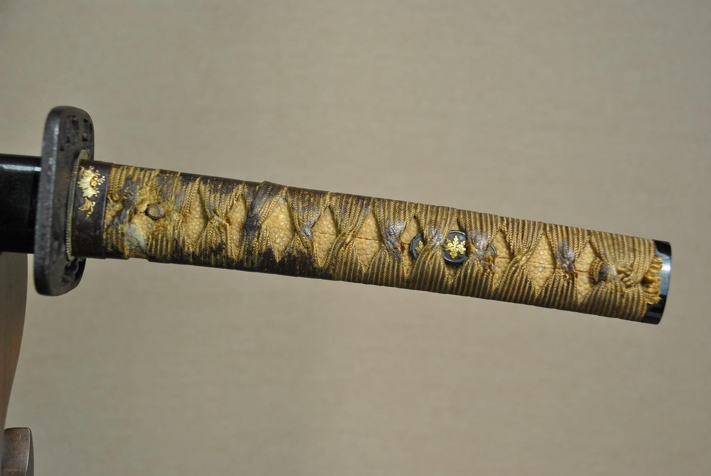 刀 (太刀銘)肥前国近江守忠吉(六代) Katana:Hizennokuni