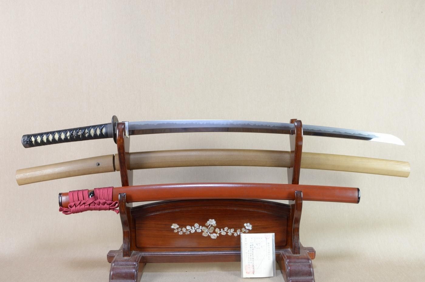 研ぎ上がり・刃紋の美しいお刀】「源秀宗」70.7cm 、鑑賞に