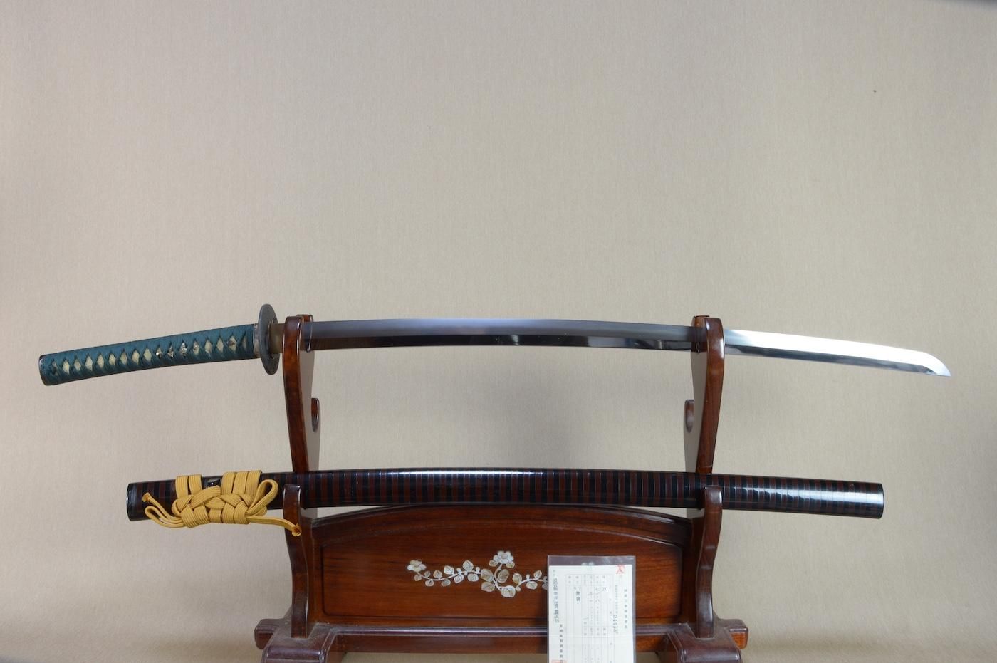 働き盛んな鮮やかな波紋❗ 研ぎ上がり 合法品 日本刀 残欠 守り刀 新古境 茎 脇差 丹波守吉道（大阪） (WA-090624)｜刀・日本刀の販売なら