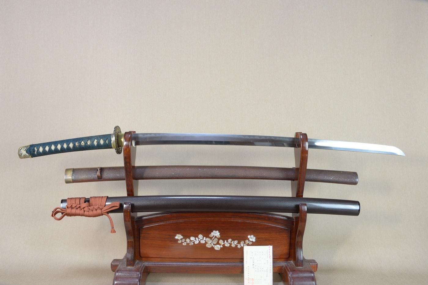 最終値下げ　軍刀 重ね厚く・斬れ味抜群の軍刀身】「石原兼忠」71.6cm 、鑑賞に