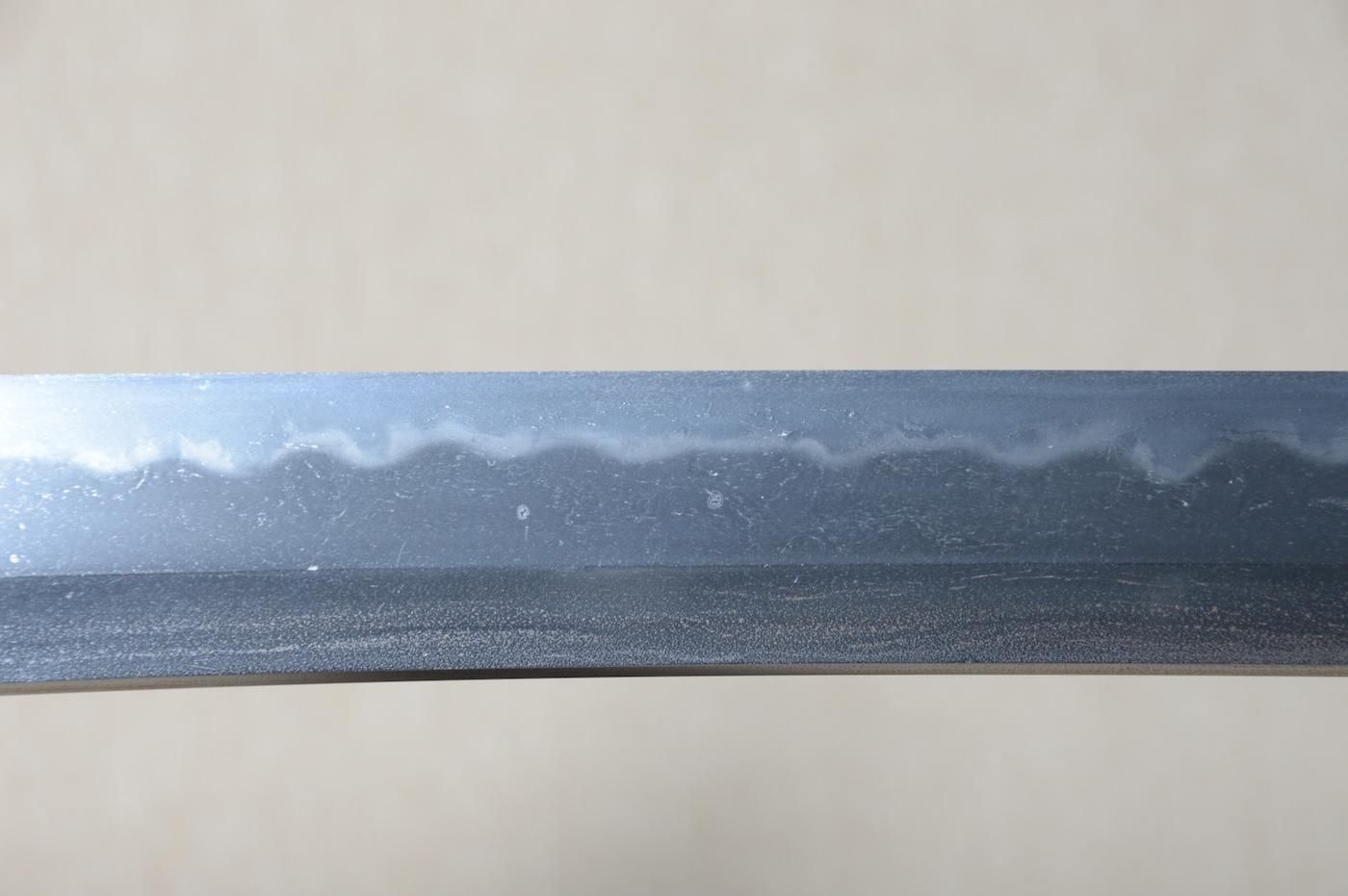 時代提物 人物根付 天然素材 在銘 【鈴持ち翁】高さ約3.2cm 重さ約29ｇ 時代提物 人物根付 天然素材 在銘 【鈴持ち翁】高さ約3.2cm 重さ
