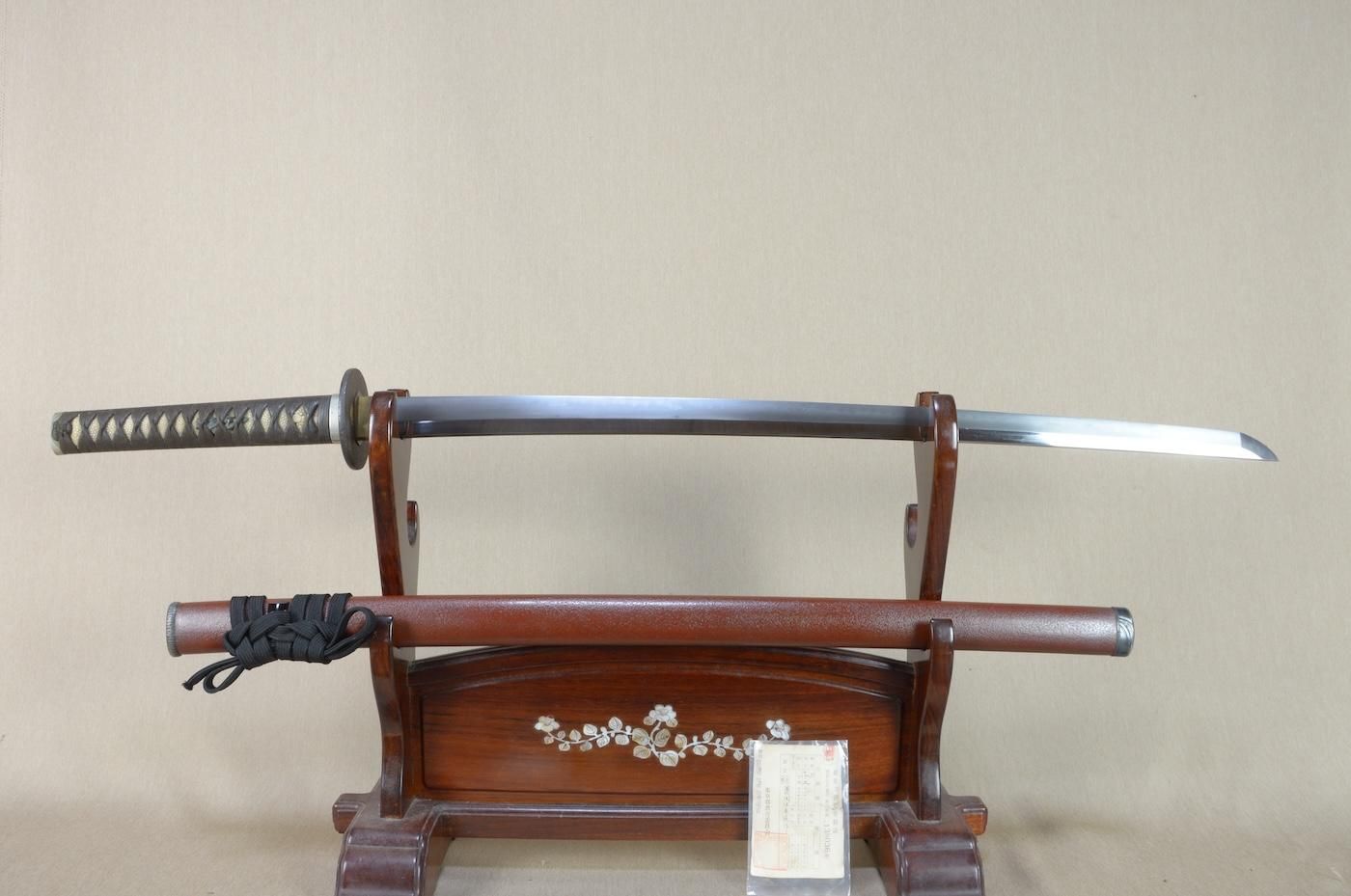 朱武者様好み　美術居合刀　濃州関住　兼氏　72cm　1053ｇ　（模擬刀） 朱武者様好み 美術居合刀 濃州関住 兼氏 72cm 1053g （模擬