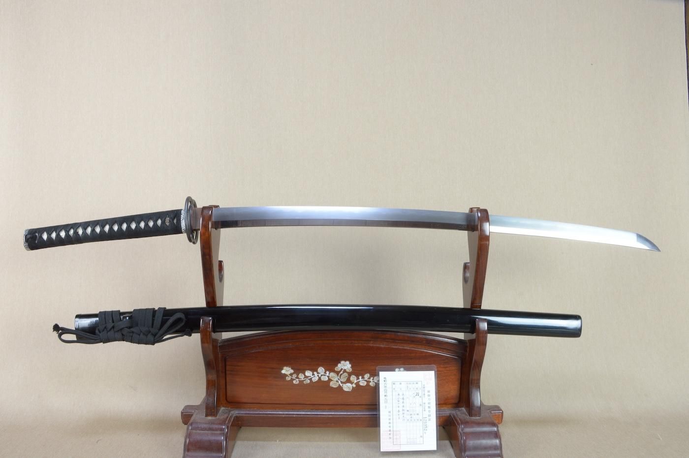 ほぼ新作刀 見幅広く豪壮なお刀 】「 長船助光 」 74.8.cm 、鑑賞に