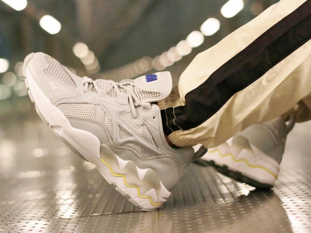 Mizuno Wave Rider 1 Asphalt Concrete ミズノ ウエーブ ライダー アスファルトコンクリート Passover Tokyo