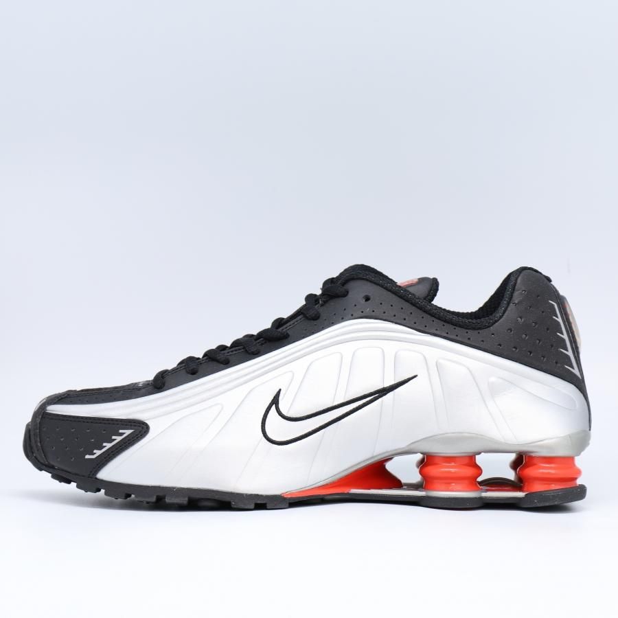 NIKE SHOX R4 BLACK/METALLIC SILVERナイキ ショックス ブラック メタリックシルバー - PASSOVER TOKYO