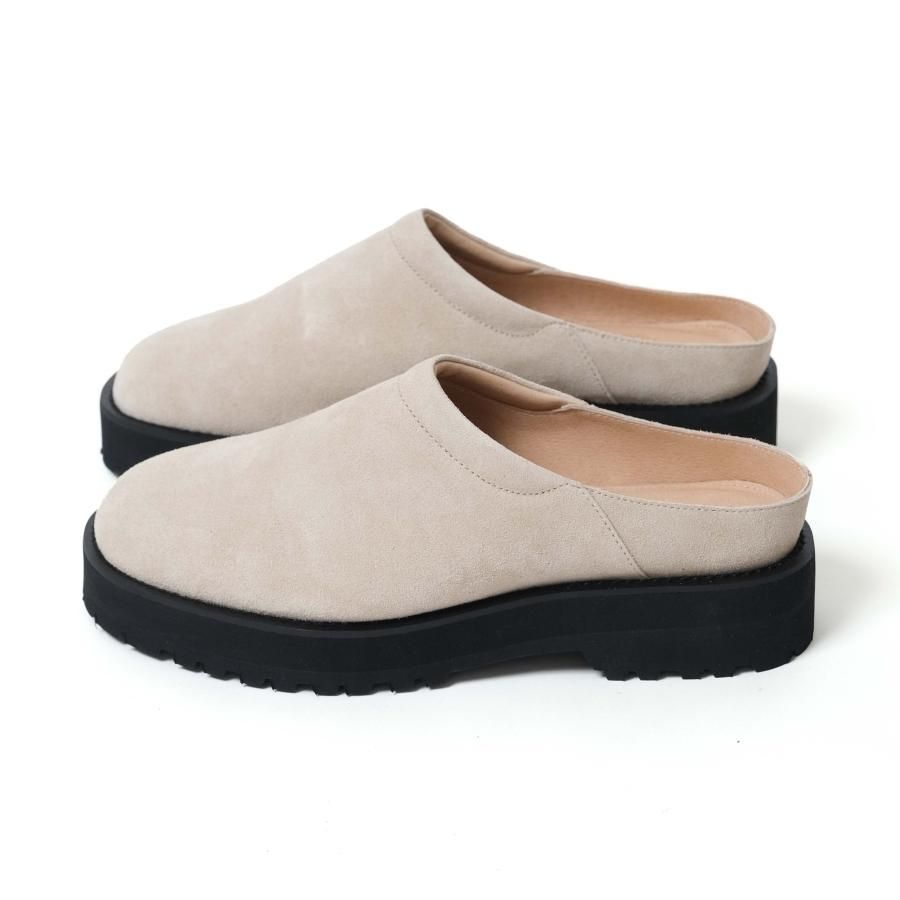 Simply Complicated SUEDE LUG MULE