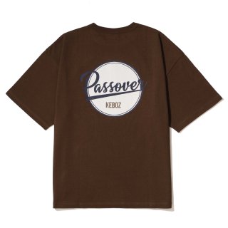 【EXCLUSIVE】 KEBOZ x PASSOVER BB LOGO S/S TEE BROWN
