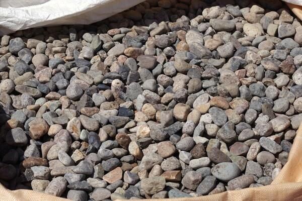 庭石　さんすい クォーツロック 50-150mm 18kg / 庭 石 おしゃれ diy 庭石 大 ロック