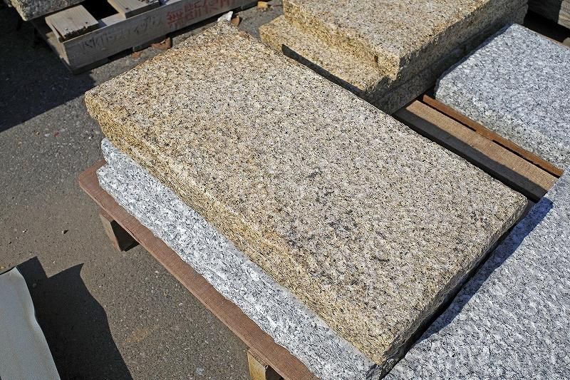 御影石敷石 サビ 岐阜 愛知で庭石販売と庭造りのことなら揖斐川庭石センター