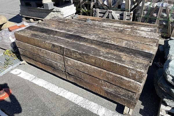 国産中古枕木 200*140*2100mm|岐阜・愛知で庭石販売と庭造りの 国産中古枕木 200*140*2100mm|岐阜・愛知で庭石販売と庭造りの