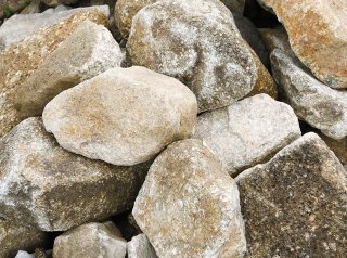 木曽石（200-300mm）