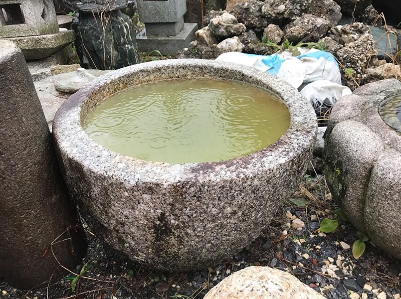 ひ707【直接引き取り*京都発】手水鉢 石水鉢 庭石 つくばい ひ707【直接引き取り*京都発】手水鉢 石水鉢 庭石 つくばい