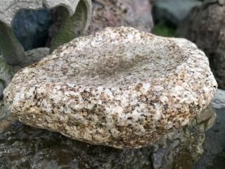 自然石 水鉢 茶色 不規則形状【shirosyrup】 自然石 水鉢 茶色 不規則形状【shirosyrup】 庵治石 水鉢 [4