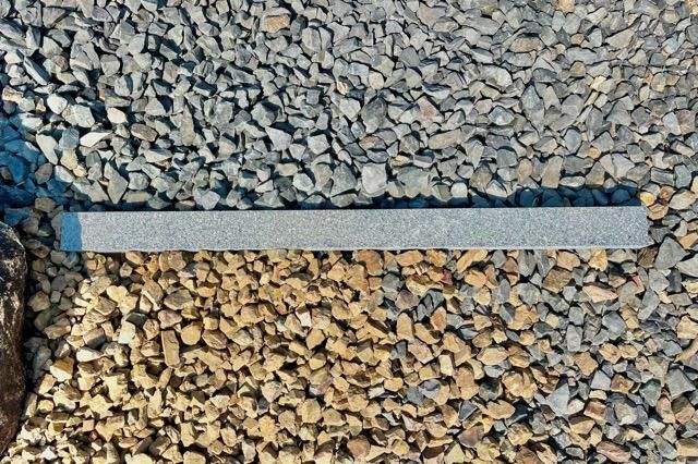 スタライプグラニットスリム グレー 900*60*30mm（見切り、石畳など