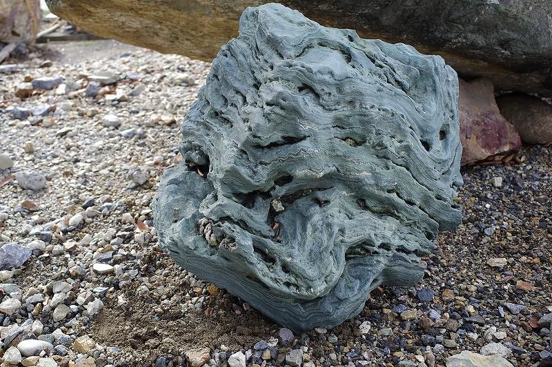 伊予青石＜価格,サイズ,色＞｜岐阜・愛知で庭石販売と庭造りのことなら