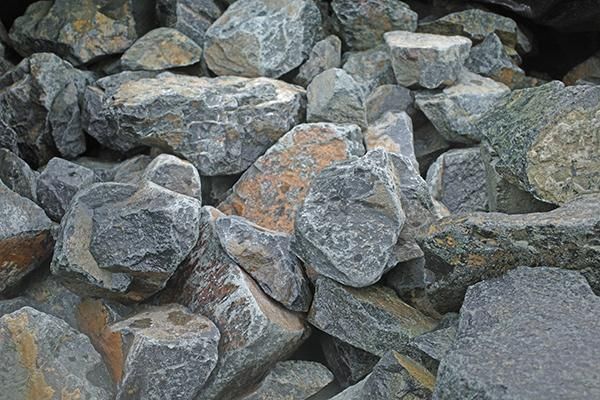グリーンロック 150-300mm｜庭ガーデニングの粋でおしゃれな石の専門店