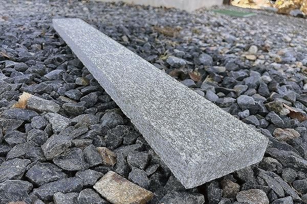 観賞用のストライプ模様の石材 スタライプグラニットロング クラウド 見切り石 100*900*30mm＜価格
