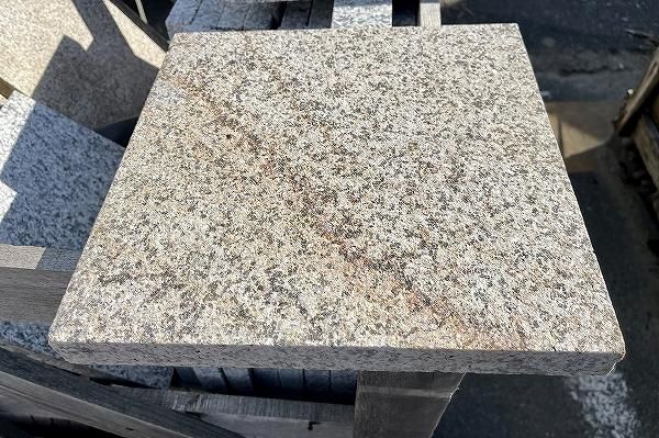 御影石敷石 サビ 薄手 300*300*30mm|庭・ガーデニングの 御影石敷石 サビ 薄手 300*300*30mm|庭・ガーデニングの