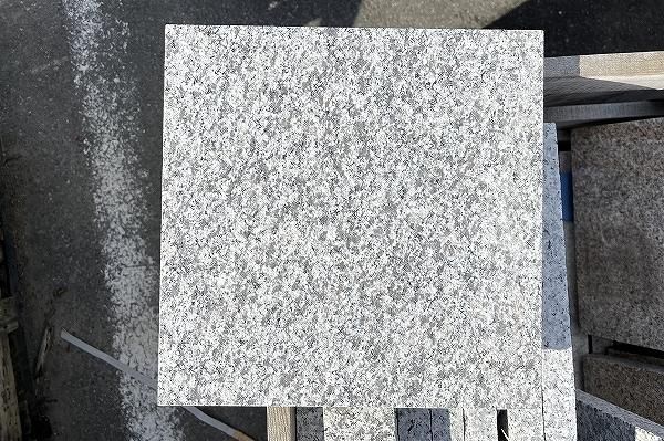 御影石敷石 白 薄手 300*300*30mm|庭・ガーデニングの 御影石敷石 白 薄手 300*300*30mm|庭・ガーデニングの