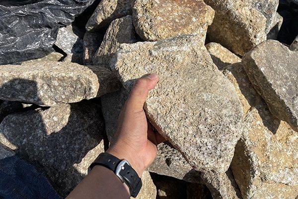 美濃石延段150-400mm＜価格,サイズ,色＞｜庭ガーデニングの粋で